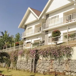 Ice Queen Resort